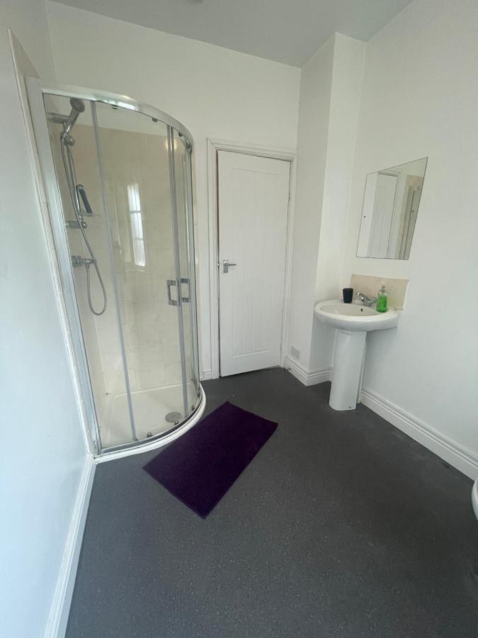 De Luxe Aparthotel Leicester Exterior photo